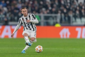 开云棋牌-阿图尔：我的愿望是留在格雷米奥，但我与尤文还有合同今夏会回去